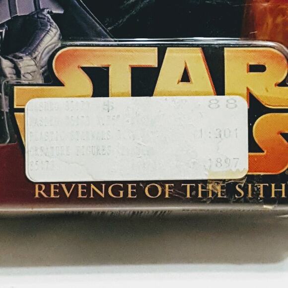 Star Wars Darth Vader Revenge of the Sith @2005 #11. In sealed package - Picture 4 of 8